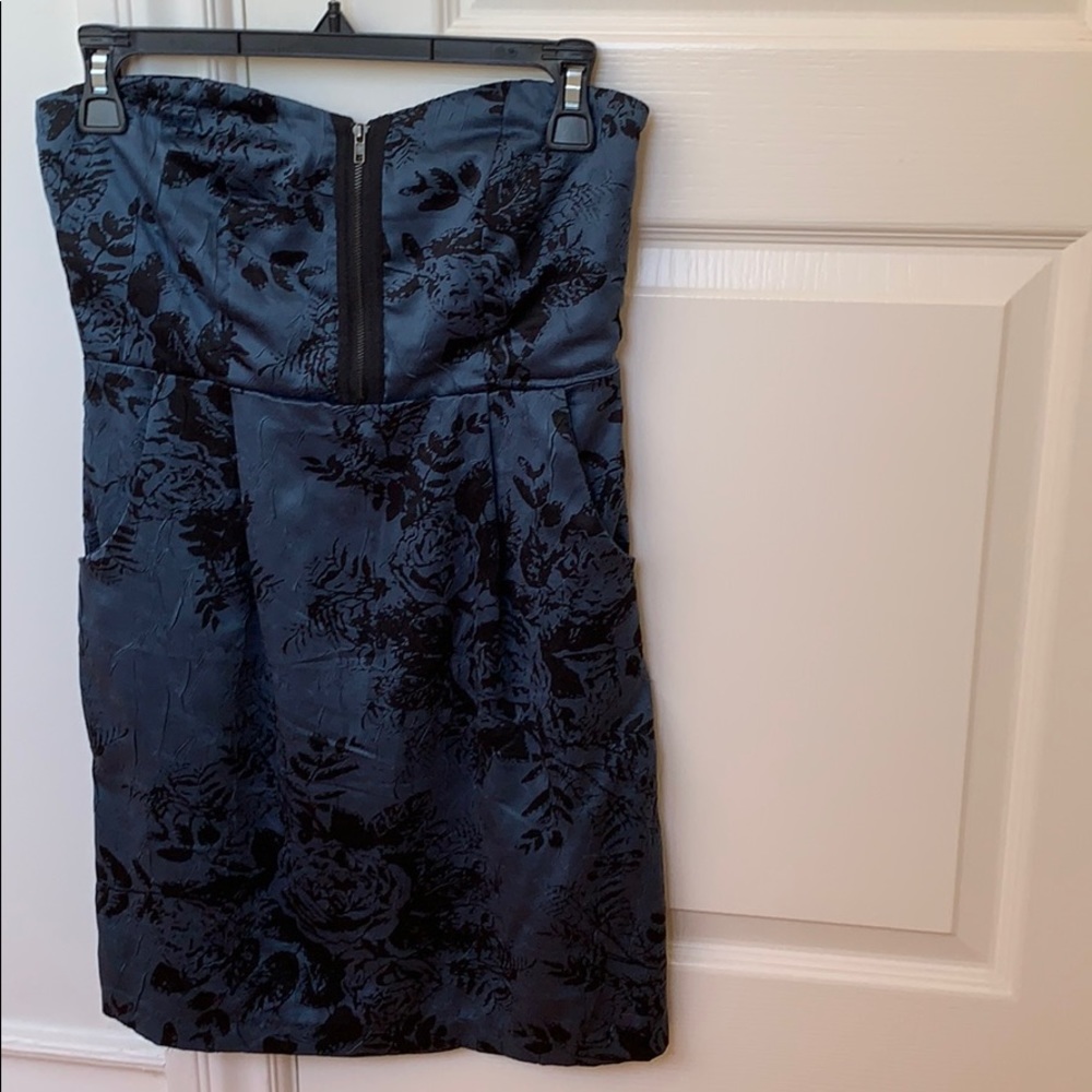 UO Silence + Noise blue & black strapless dress
